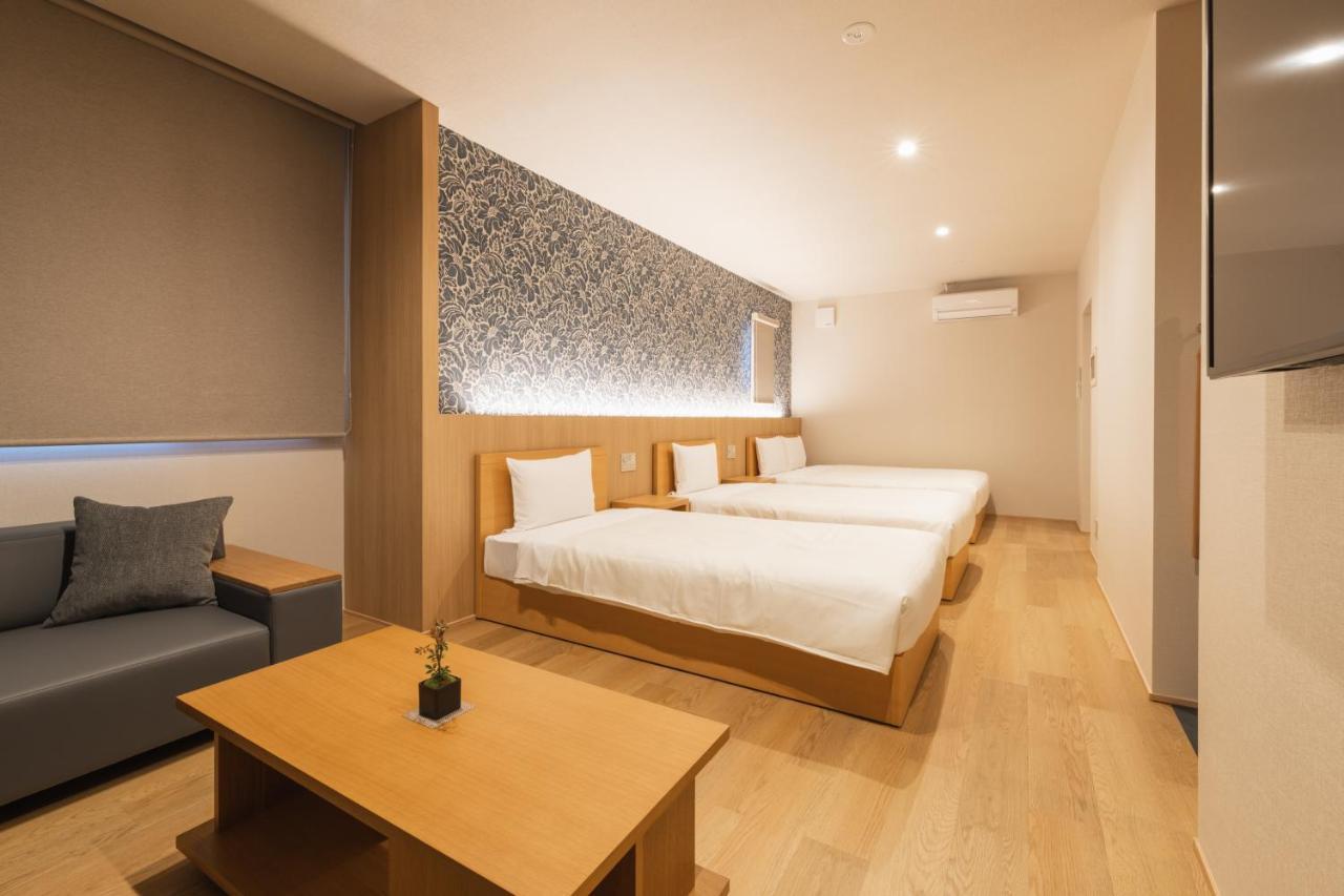 Grand Base Hakata Gofuku Aparthotel Fukuoka  Buitenkant foto