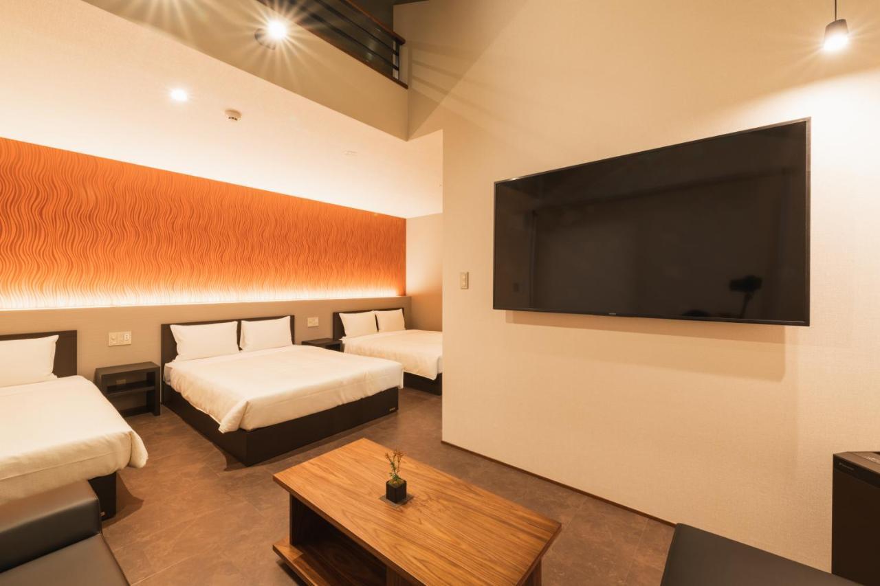Grand Base Hakata Gofuku Aparthotel Fukuoka  Buitenkant foto