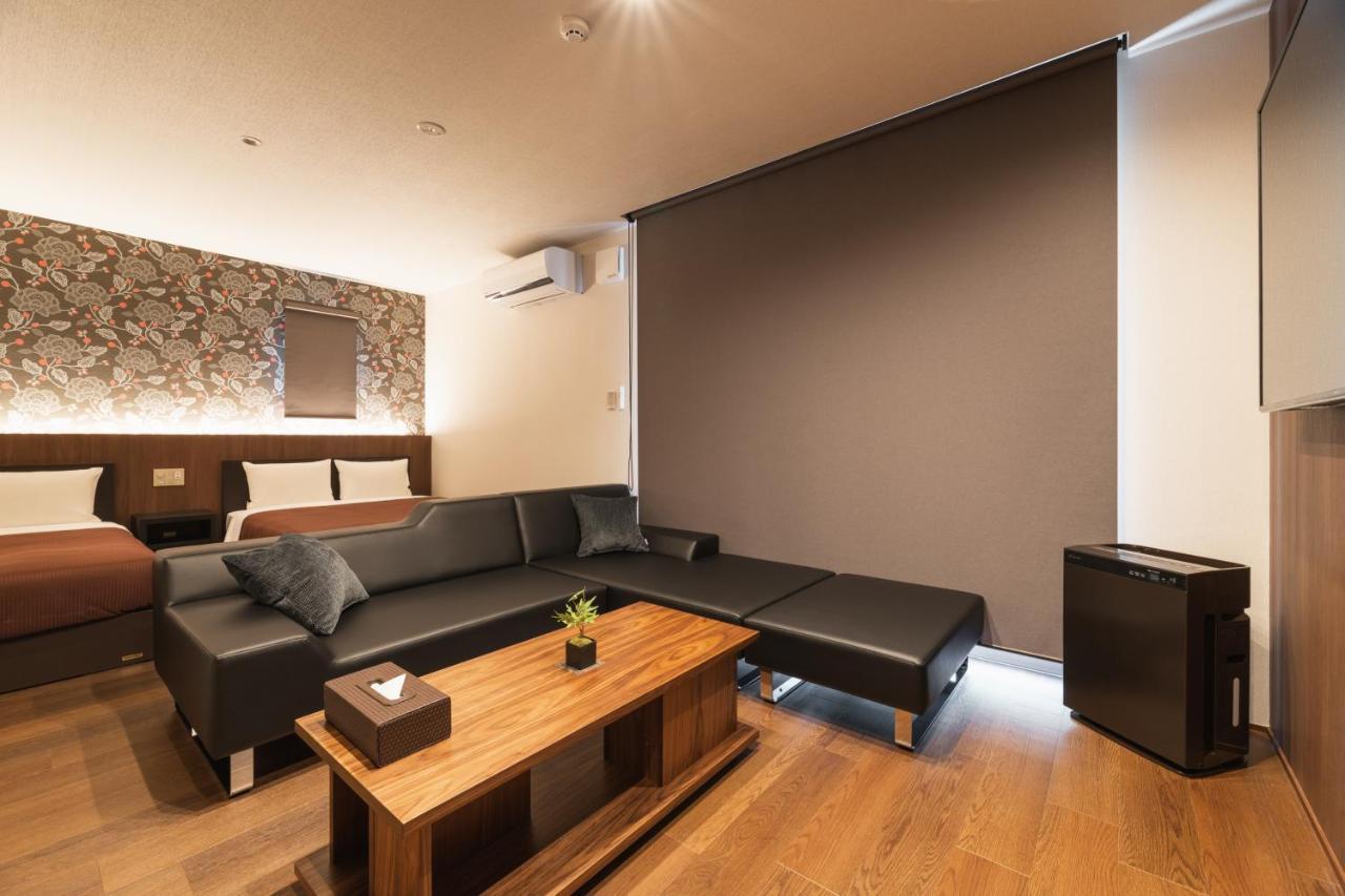 Grand Base Hakata Gofuku Aparthotel Fukuoka  Buitenkant foto