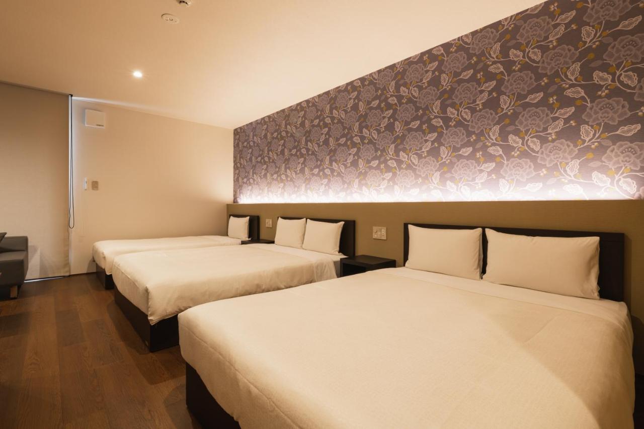 Grand Base Hakata Gofuku Aparthotel Fukuoka  Buitenkant foto