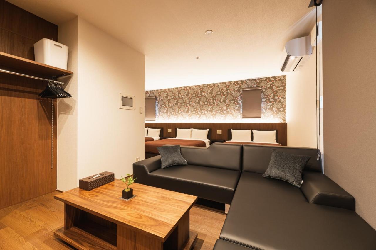 Grand Base Hakata Gofuku Aparthotel Fukuoka  Buitenkant foto