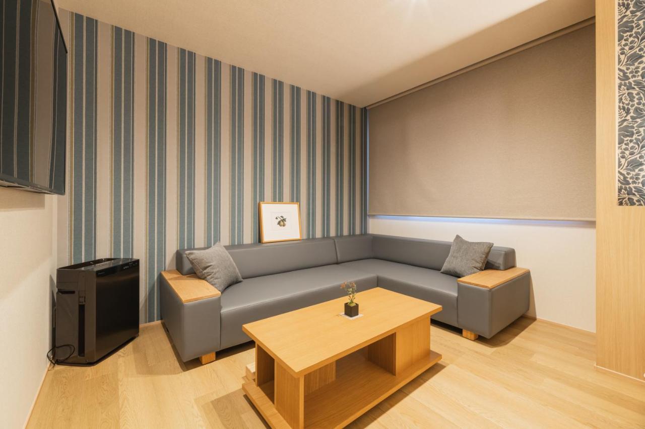 Grand Base Hakata Gofuku Aparthotel Fukuoka  Buitenkant foto