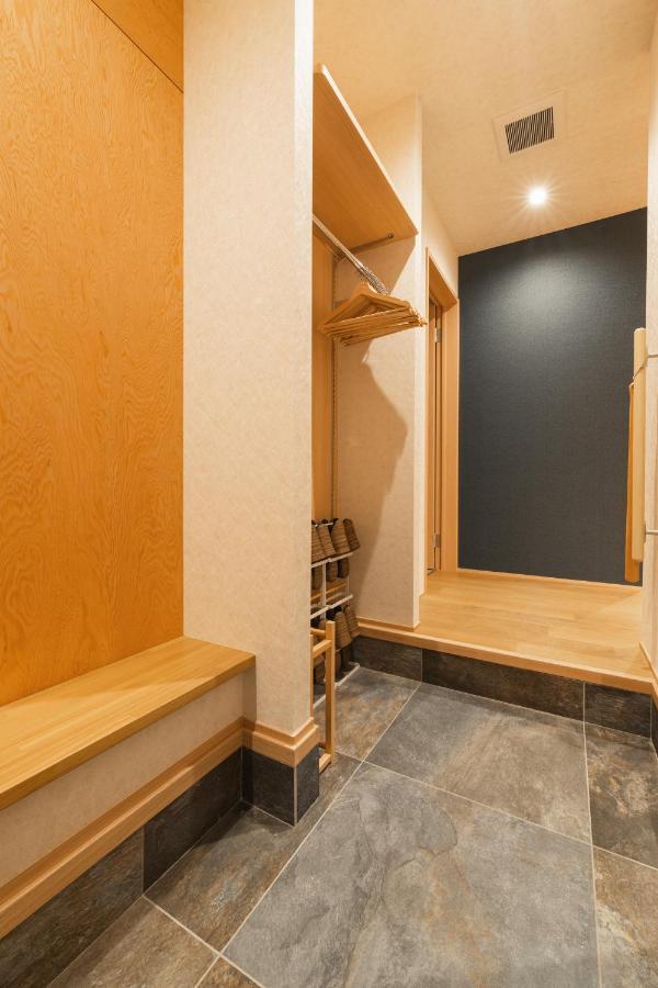 Grand Base Hakata Gofuku Aparthotel Fukuoka  Buitenkant foto