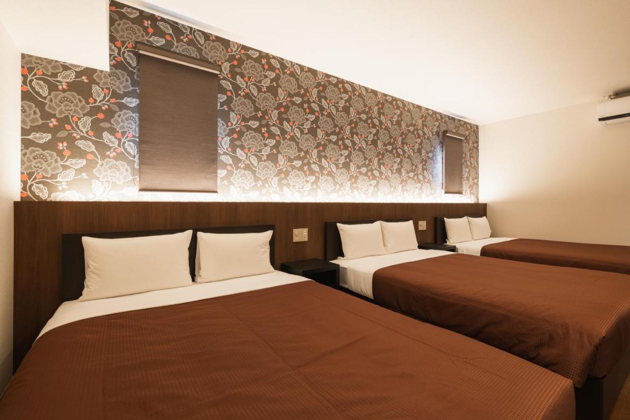 Grand Base Hakata Gofuku Aparthotel Fukuoka  Buitenkant foto