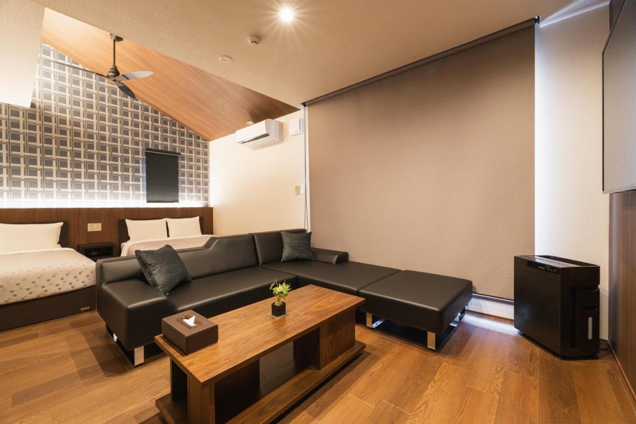 Grand Base Hakata Gofuku Aparthotel Fukuoka  Buitenkant foto